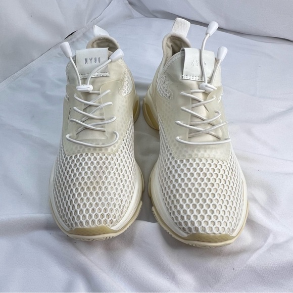 STEVE MADDEN Milo Women’s  White Fashion Sneaker Sz 8M - Picture 2 of 7